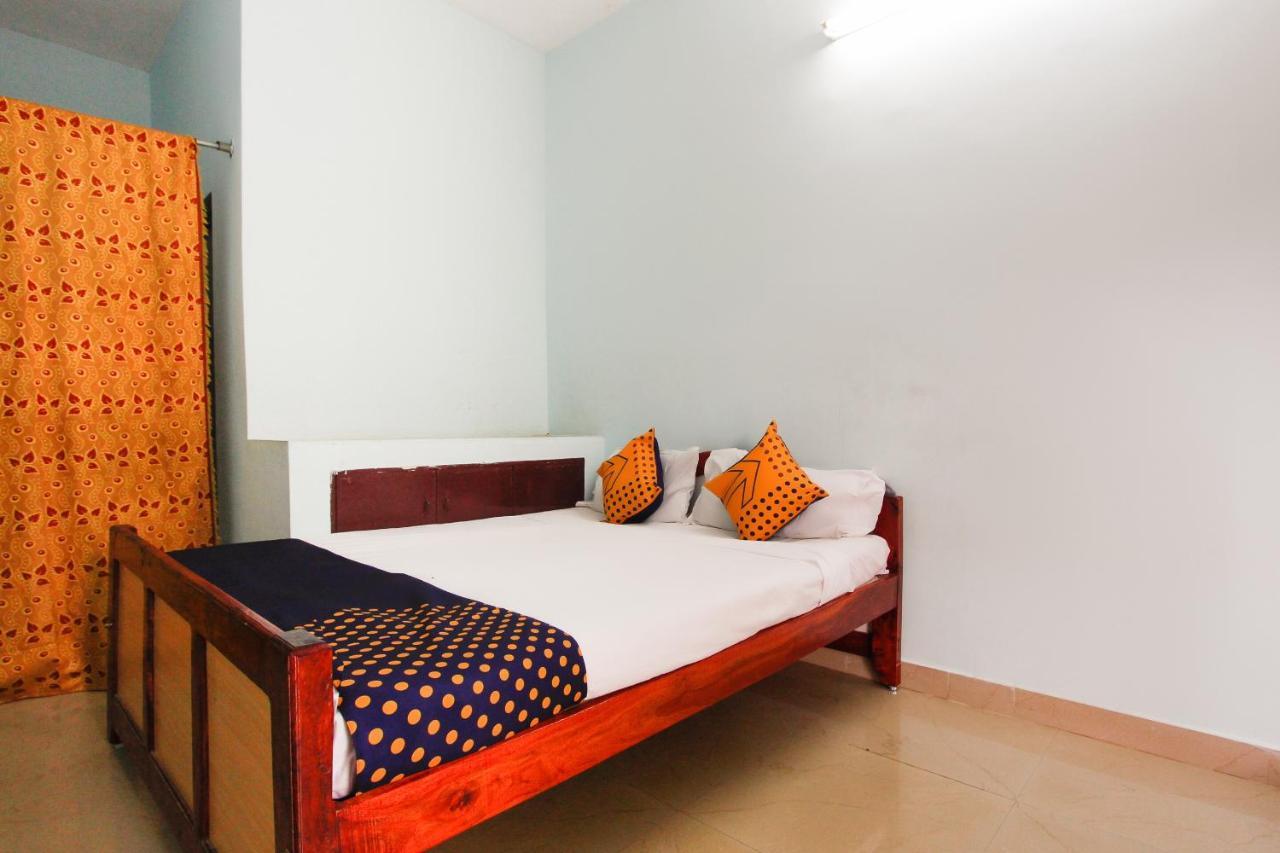 Spot On 63783 Rehoboth Guest House Tiruchchendūr Buitenkant foto